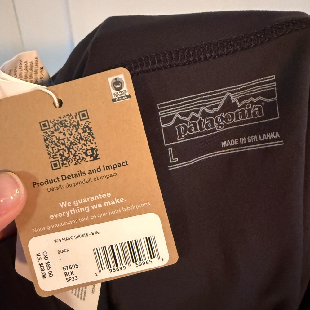 Patagonia Shorts - Picture 2 of 3